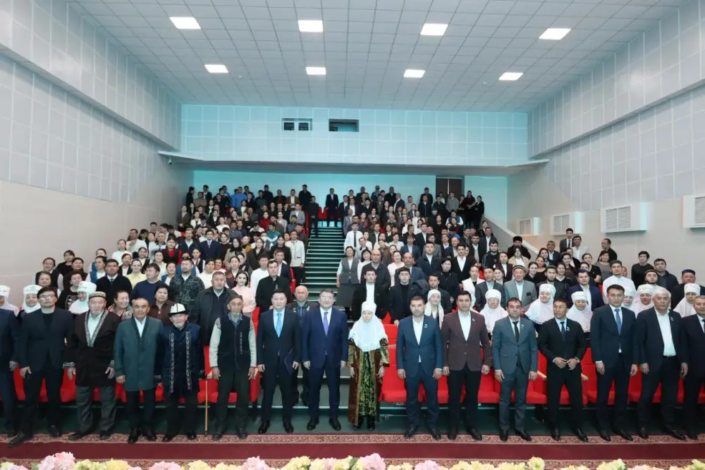 ТУРКЕСТАН: В САУРАНСКОМ РАЙОНЕ РАЗЪЯСНИЛИ ЗНАЧИМОСТЬ КОНСТИТУЦИОННЫХ РЕФОРМ (6)