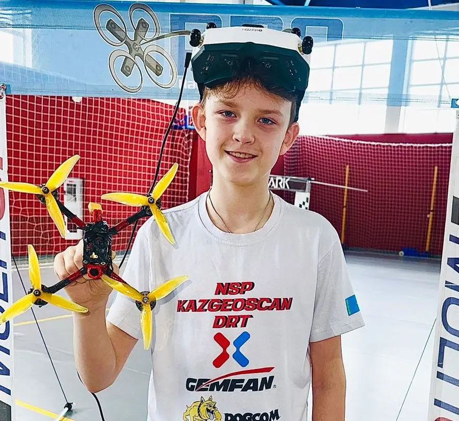 Успех школьника из Караганды в дрон-рейсинге подчеркивает растущий интерес к современным технологиям среди молодежи Павлодаре