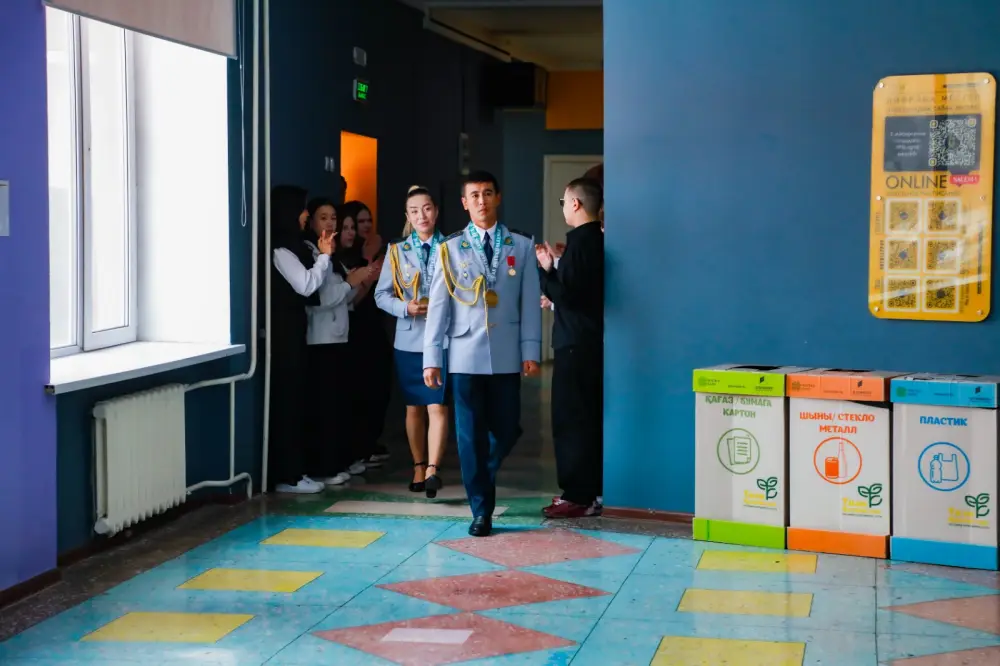 Встреча школьников с победителями международного турнира по тактическому мастерству: вдохновение для будущих профессий в службе обществу Павлодаре