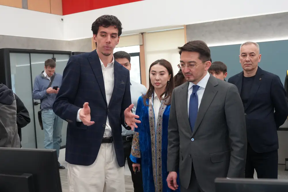 От Apple Store в госуслугах до крупнейшего AI Хаба, как развиваются технологии в Алматы (4)