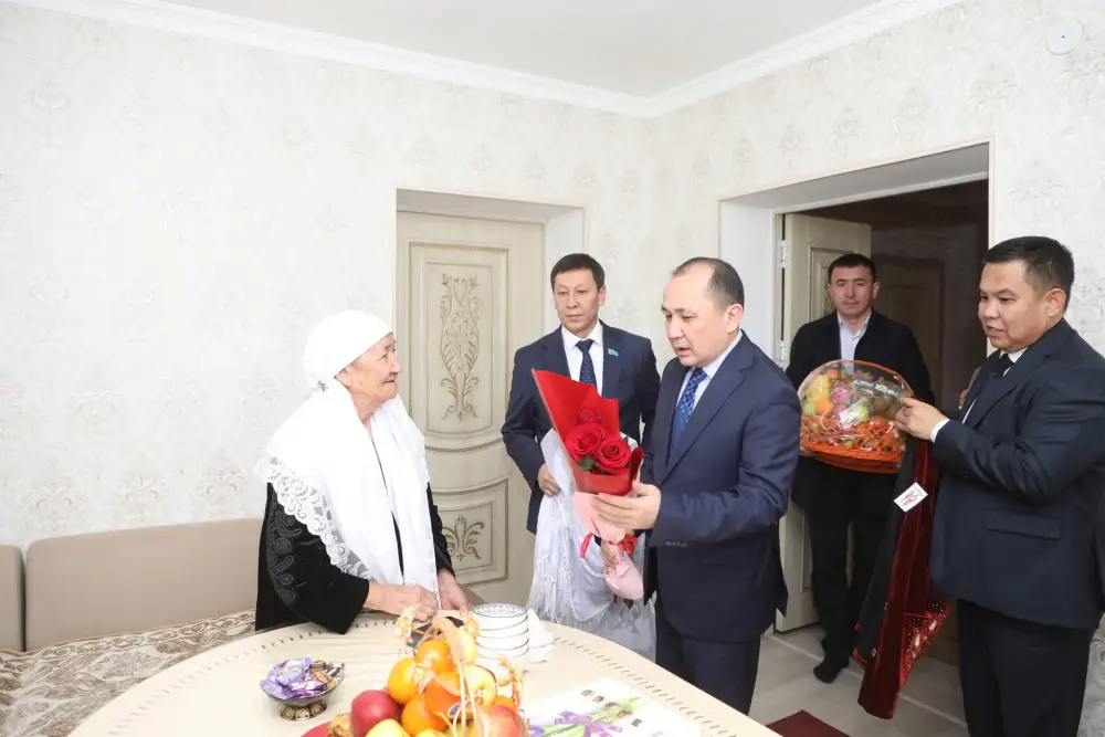 Чествование матерей-долгожительниц в Сарыагаше: внимание к семейным ценностям и традициям Павлодаре