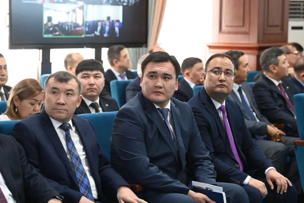 Рассмотрены вопросы развития жилищного строительства и цифровизации отрасли (2)