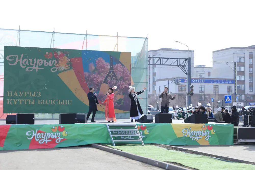 Наурыз аким области Асхат Шахаров обряд Тусаукесер близнецы Павлодаре