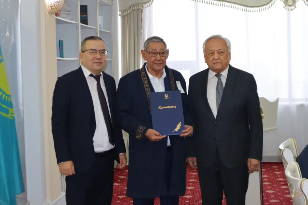 В Астане прошла презентация книги Шархана Казыгула (5)