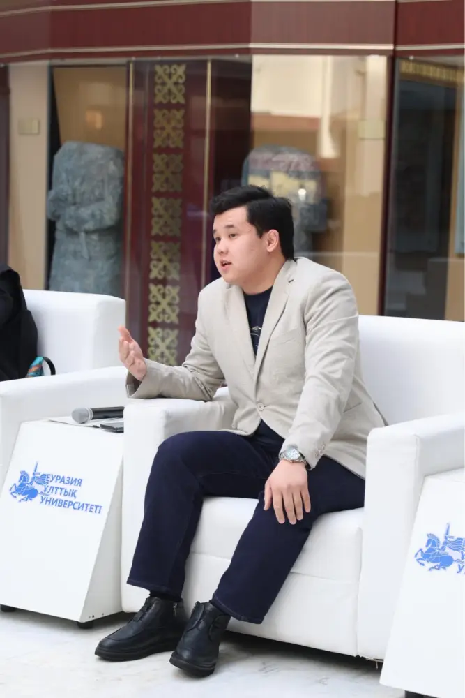 Jas Power Talks: Вопросы гражданско-патриотического воспитания молодежи обсудили на встрече (3)