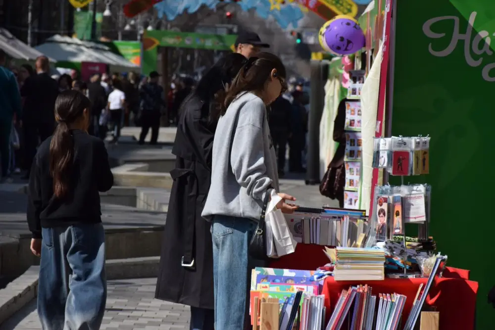 Международный книжный фестиваль KitapFest-2026 в Алматы собрал 40 000 участников Павлодаре
