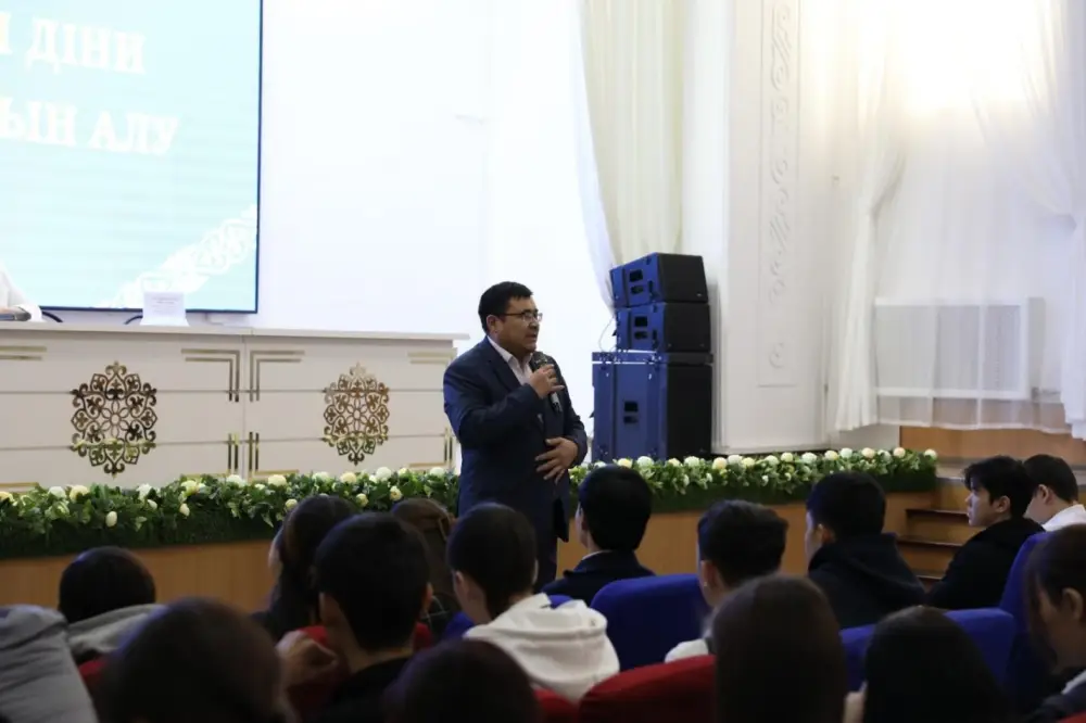 Обсуждение защиты молодежи от экстремистских идей в колледже "ORDA" Павлодаре