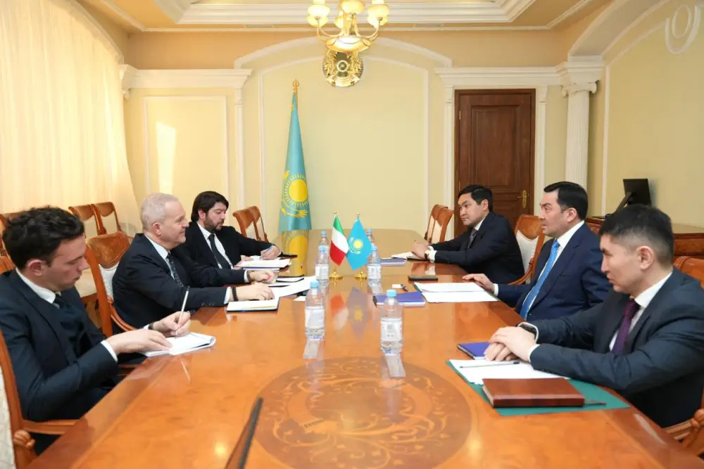 Казахстан и Италия до конца года запустят уникальную гибридную электростанцию в Жанаозене (3)