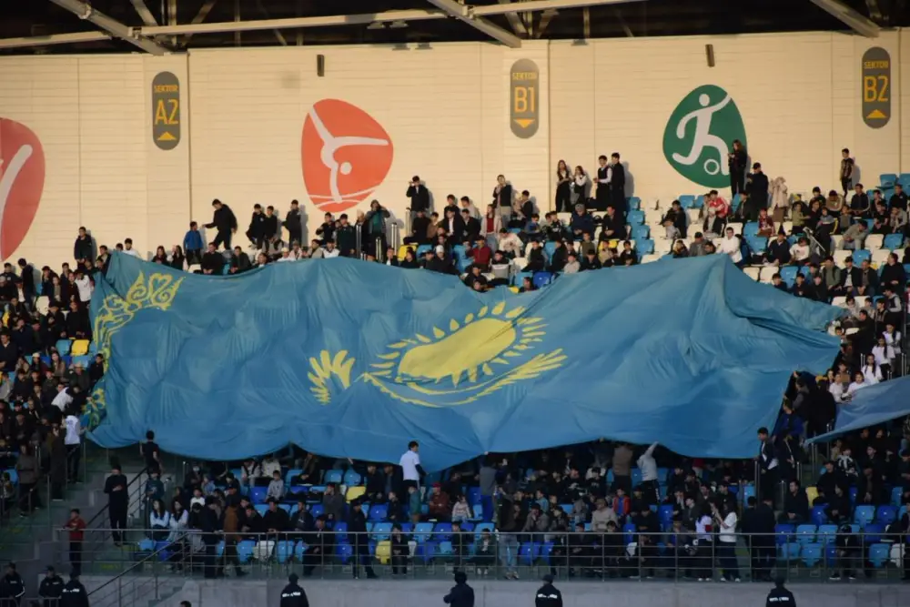 Футбольный матч в Туркестане: Спорт и социальная ответственность в центре внимания Павлодаре