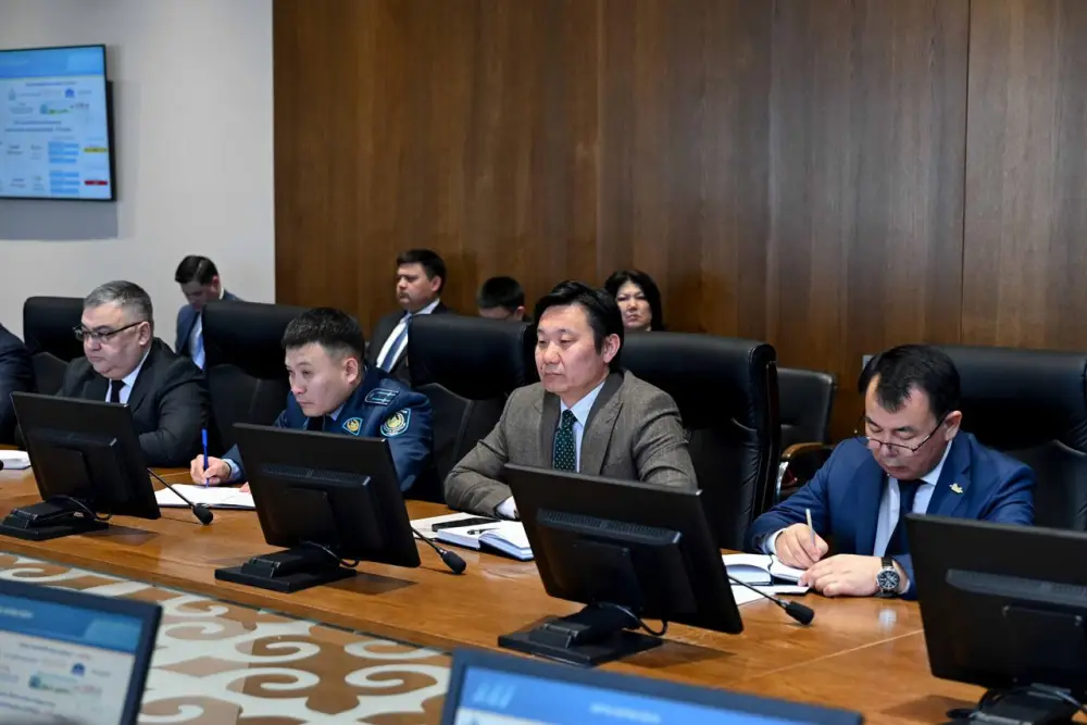 В области Абай обсудили актуальные вопросы сферы образования (9)