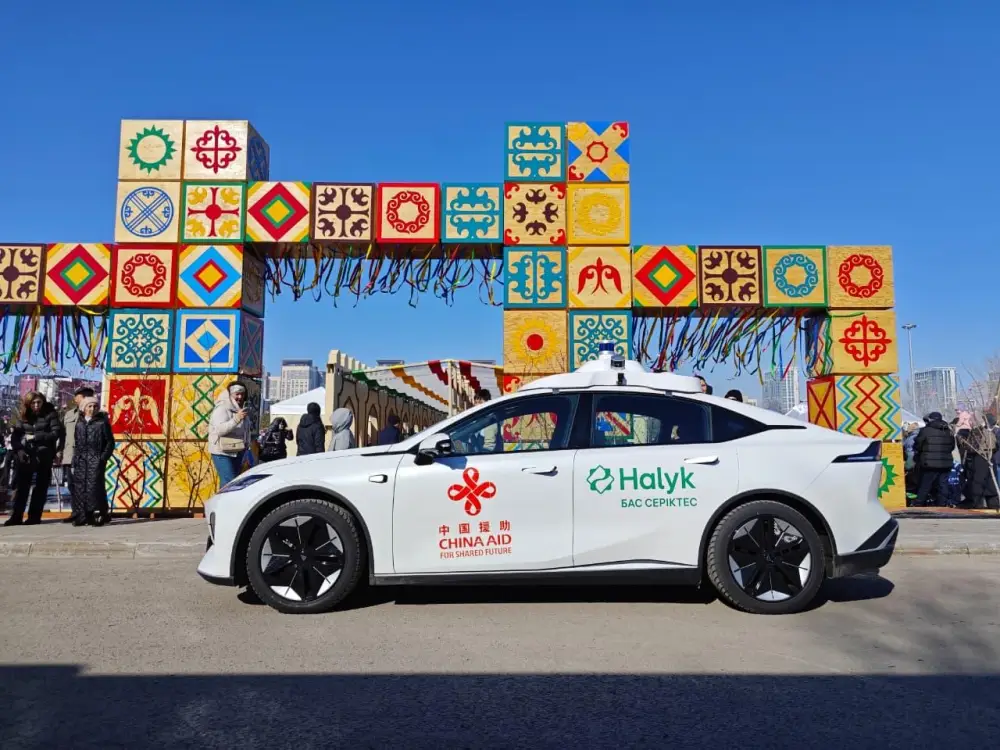 Digital Nauryz: испытания беспилотного автомобиля прошли в Астане (2)