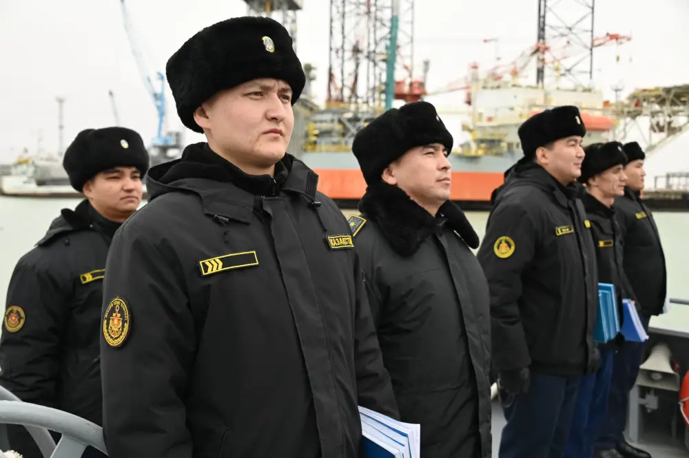 Экипажи Военно-морских сил успешно завершили курсовую задачу К-1 в Актау Павлодаре