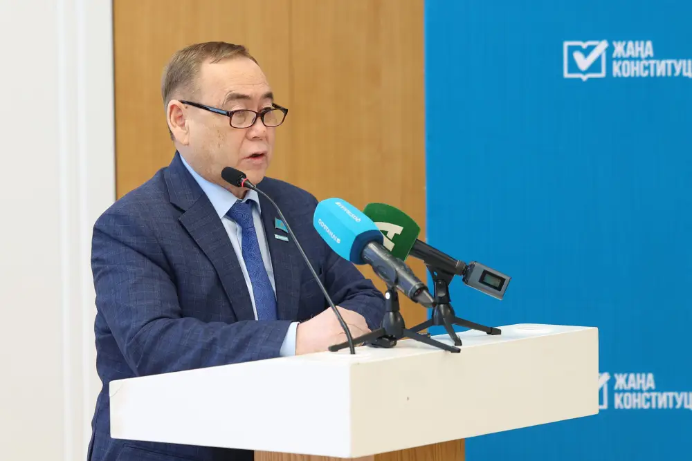 Разъяснили проект новой Конституции (5)