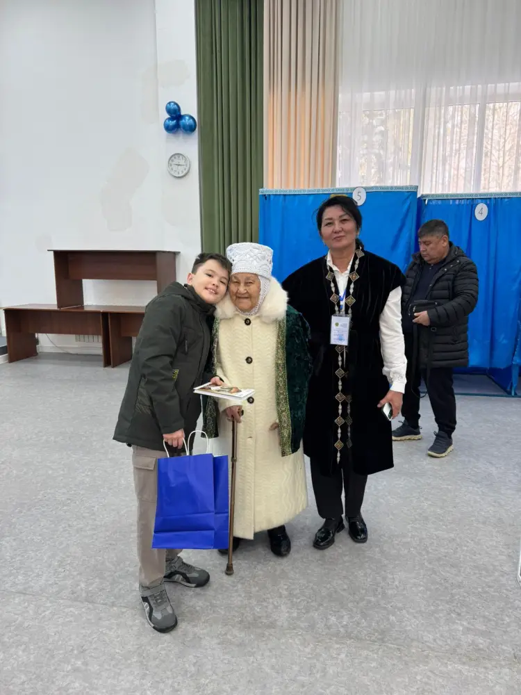 Голосование 101-летней жительницы Алматы подчеркивает значимость участия граждан в референдуме Павлодаре