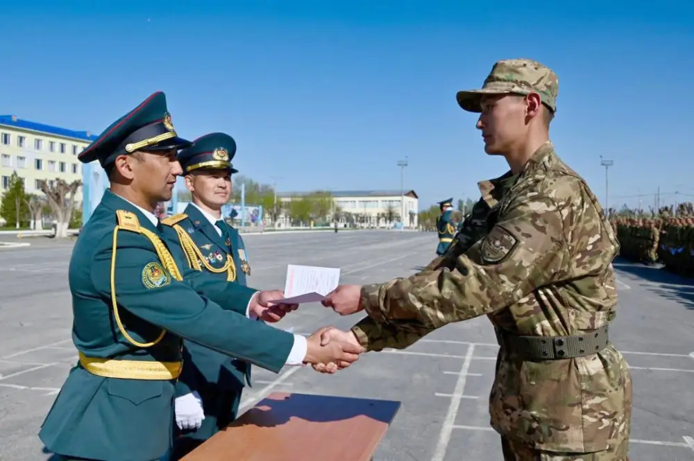 Весенний призыв в Казахстане: более 21 тысячи молодых граждан пополнят ряды армии (6)