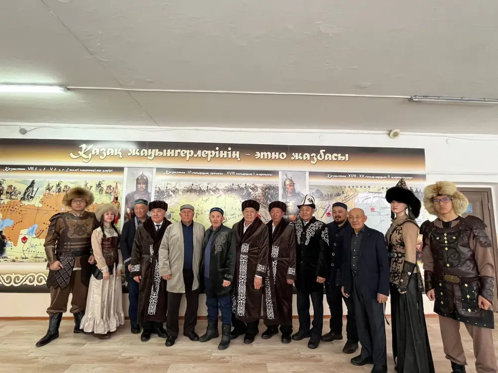 В школе района Алтай открыт кабинет национальных традиций (8)