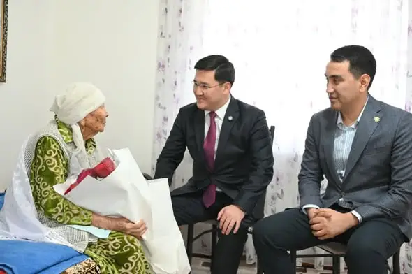 В Жетысайском районе чествование матерей-долгожительниц: сохранение исторической памяти и вдохновение для будущих поколений Павлодаре