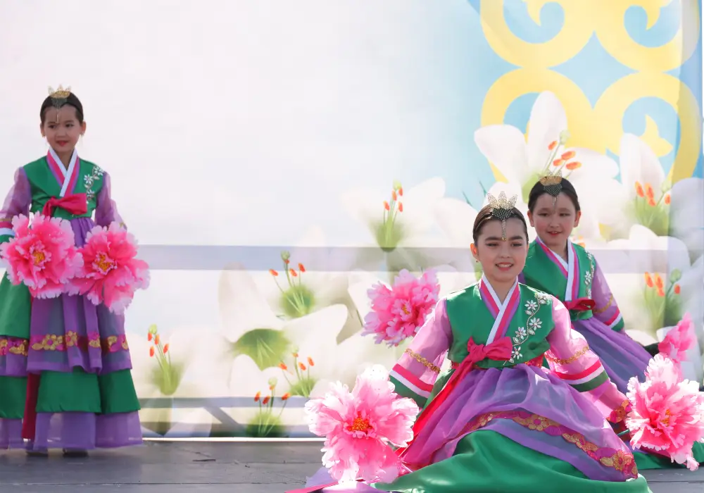 Жетісу отпраздновал «Ынтымақ күні» с концертом Павлодаре