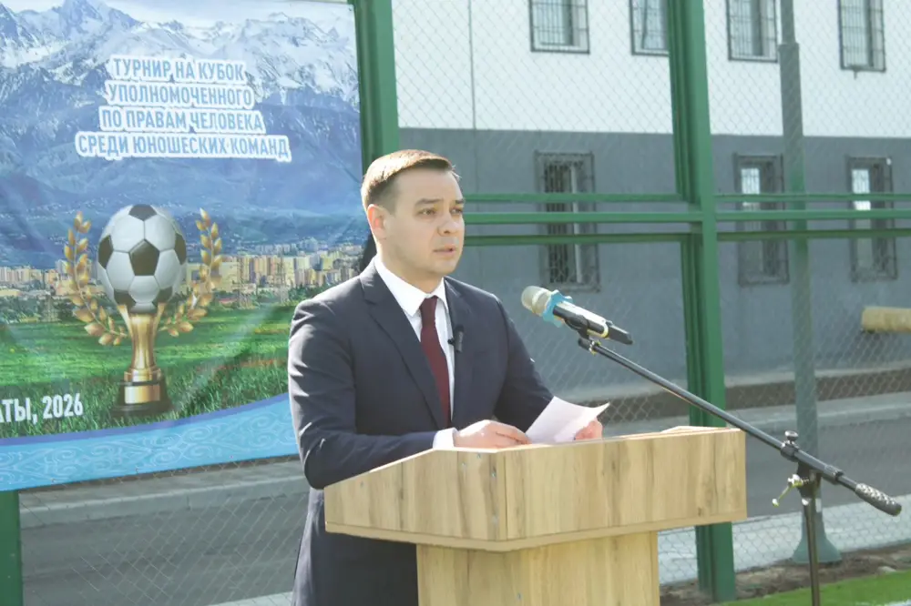 спортивной площадке учреждения состоялся первый турнир по мини-футболу на Кубок Уполномоченного по правам человека. (4)