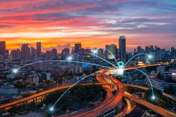 Парламент Казахстана обсуждает законопроект о специальном статусе города Алатау Павлодаре