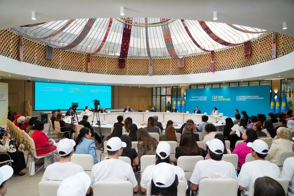 Круглый стол в Туркестане: представители интеллигенции поддержали проект закона АТА Павлодаре