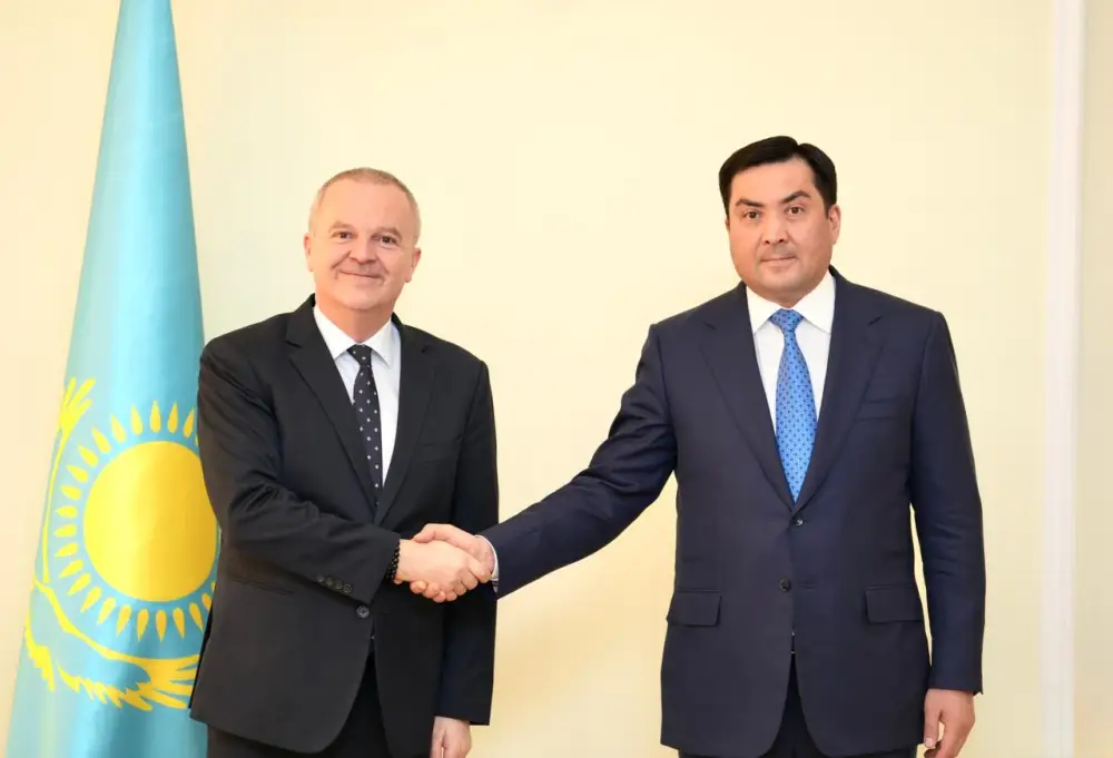 Казахстан и Италия до конца года запустят уникальную гибридную электростанцию в Жанаозене (5)