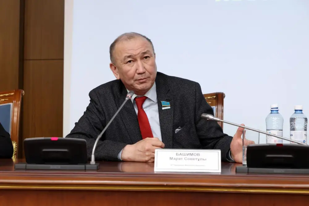 Обсуждение ключевых направлений реформы новой Конституции на встрече в Министерстве просвещения Павлодаре