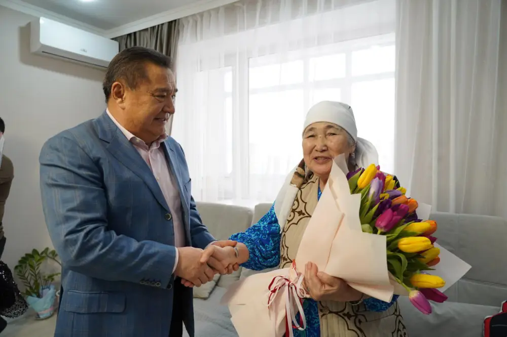 Поздравления с 8 Марта получили ветераны г. Кокшетау (3)