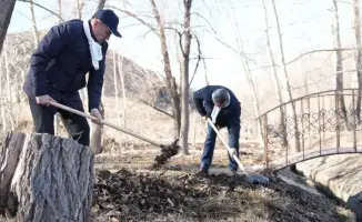 Акция по очистке родников и берегов водоемов в Восточном Казахстане