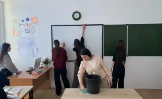 Студенты Астаны очистили территорию колледжа