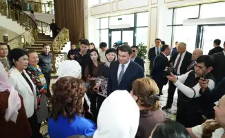 Встреча акима с многодетными матерями: акцент на поддержку семейных ценностей и социальную ответственность