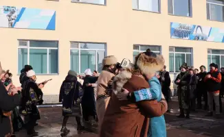 Наурызнама: Спасатели МЧС Казахстана на весеннем празднике «Көрісу күні» — как цветы в едином букете традиций