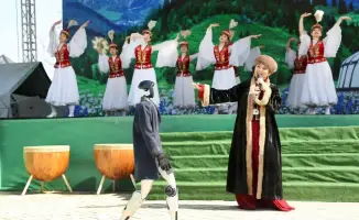 Көктөбе Наурыз звуковые дроны роботы казахская эстрада