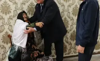 В Мактааральском районе отметили 100-летие матери-долгожительницы Амангуль Мамыровой с поздравлением к Международному женскому дню