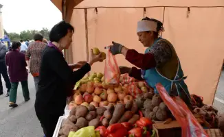 В Алматы стартует продовольственная ярмарка с участием 315 фермеров и 2000 тонн продуктов