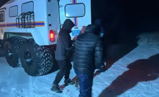 Спасатели МЧС эвакуировали 760 человек из снежных заносов в Казахстане