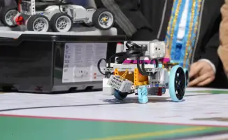 Дети Жетісу играли в асыки с роботами