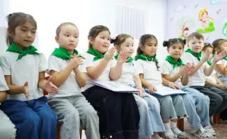 Экологическая инициатива в детском саду «Өрлеу»: формирование ответственности у детей через практику озеленения