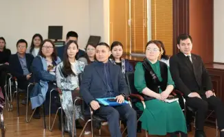 Профессор провела лекцию о традициях Наурыза для сотрудников Минэнерго