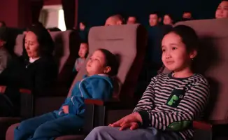 Показ мультфильмов Казаханимации для детей военнослужащих