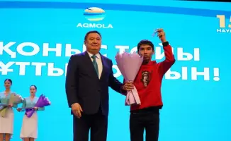 Ключи от 125 квартир для многодетных семей и людей с инвалидностью в Кокшетау