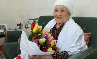 Отмечая вклад женщин в трудовую деятельность, Ербол Карашукеев поздравил ветеранов с 8 Марта