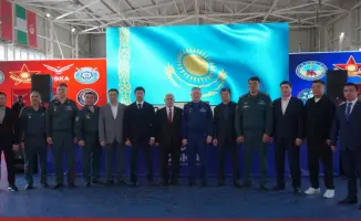 Кто стал чемпионом среди силовиков в қазақ күресі?