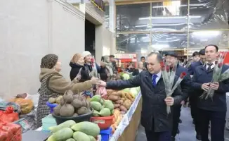 САРЫАГАШ: МАТЕРИ — СЕРДЦЕ СЕМЬИ, ПРАЗДНИК В ЧЕСТЬ ЖЕНЩИН