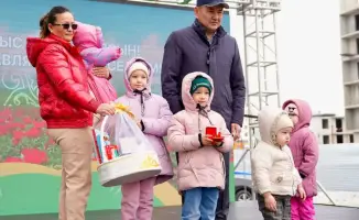 Вручение ключей от новых квартир для 20 семей в Усть-Каменогорске