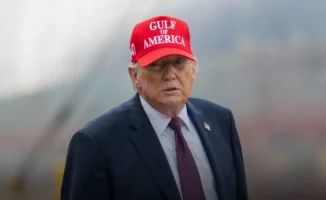 Трамп предсказывает, что нефть обретёт лёгкость, как перо, после снятия ядерной тени Ирана