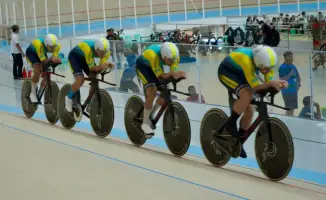 Юниорская команда Казахстана стала чемпионкой Азии по велотреку в гонке преследования