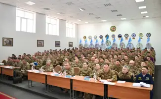 На страже безопасности: генерал-лейтенант Каныш Абубакиров проверяет боевую готовность на западе Казахстана