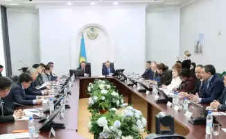 Обсуждение бюджета и тарифов на воду на внеочередной сессии маслихата Костанайской области