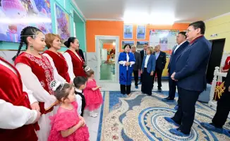 Строим мосты к знаниям: Аким области открыл новые горизонты для Аягозского района